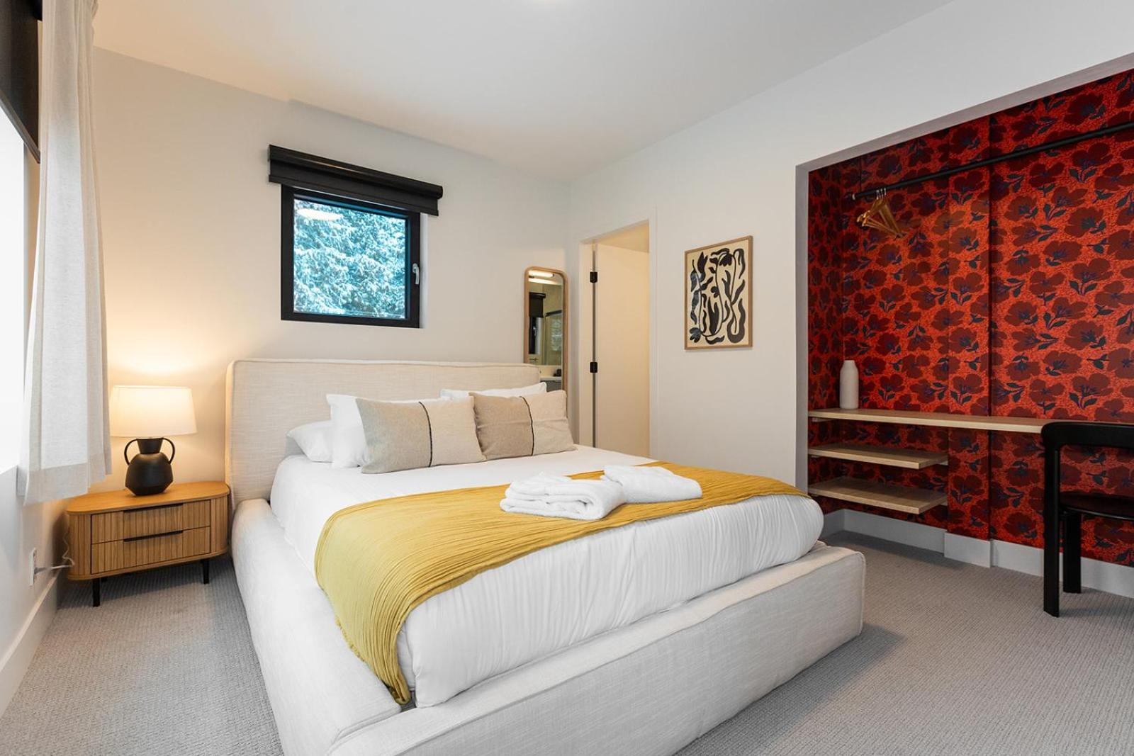 Tally Ho By Revelstoke Vacations Exteriör bild